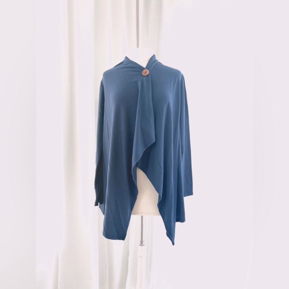 Bobeau Medium Navy Blue Button Sweater/Coat
